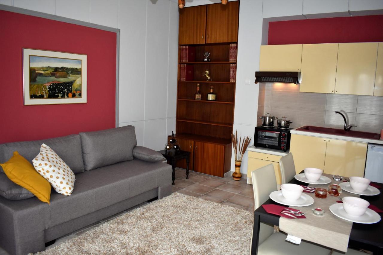 Cozy Apartments โคโมทินี ภายนอก รูปภาพ
